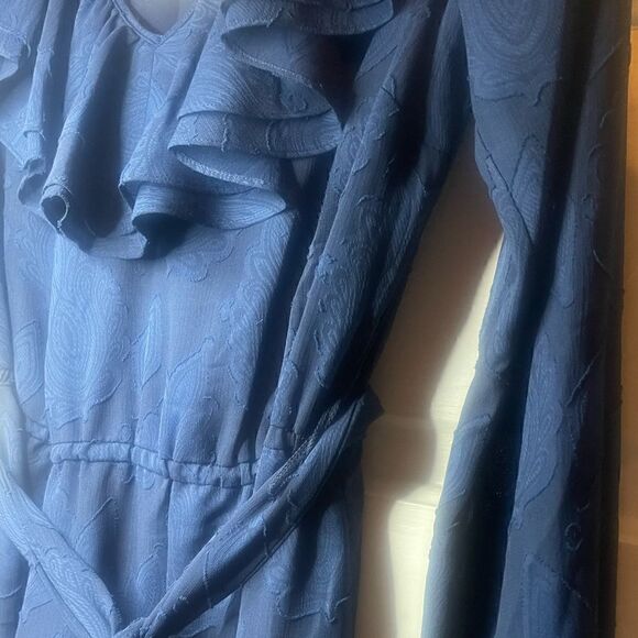 NWTs Michael Kors Ruffled V-Neck Tiered Hem Dress Size Medium - Picture 5 of 13